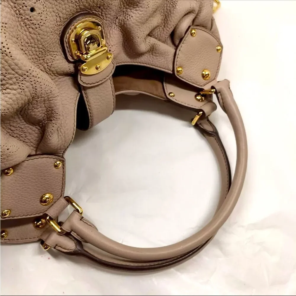 Auth Louis Vuitton Neutrals Monogram Mahina L Hobo M93123 LV Handbag Beige Purse